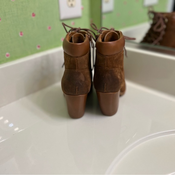 KORKS BOOTIES SIZE 6 - Picture 4 of 7